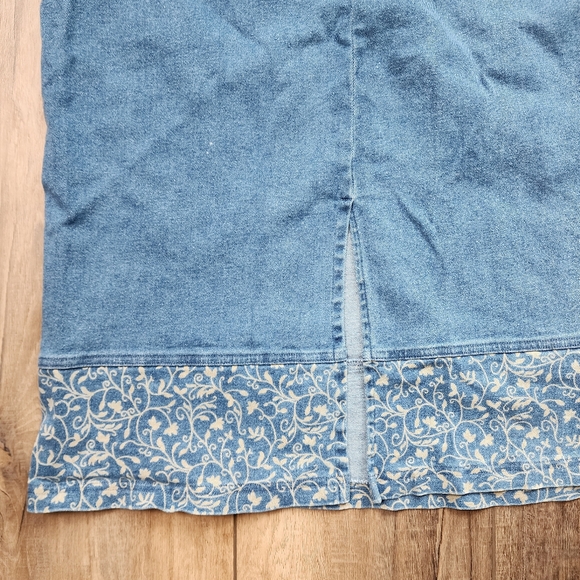 Denim&Co A line denim skirt with floral print size Large - Picture 6 of 9